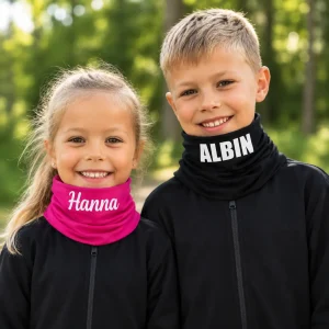 Halsbuff med eget namn för barn – personlig buff i rosa och svart